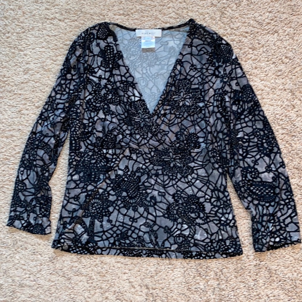 Size L Nine West Top